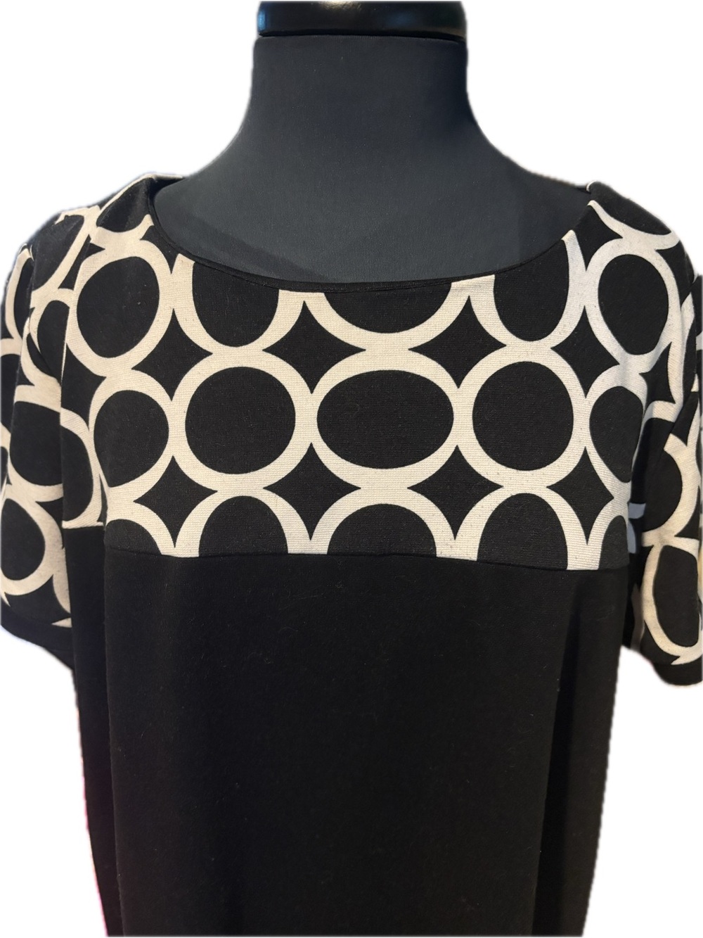 Roz & Ali Black and Cream Midi Dress with Geometric Yoke 20w